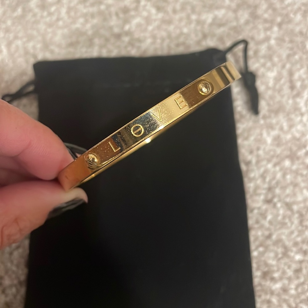 LOVE Bangle